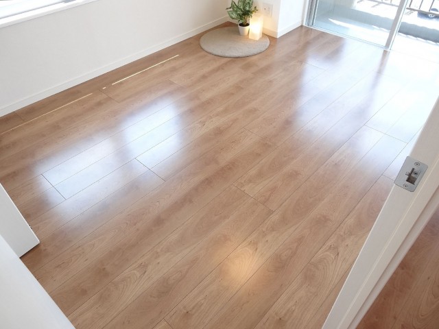 シャルマンコーポ第2芦花公園　約5.7畳の洋室