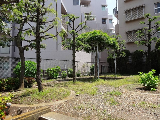 シャルマンコーポ第2芦花公園　広場