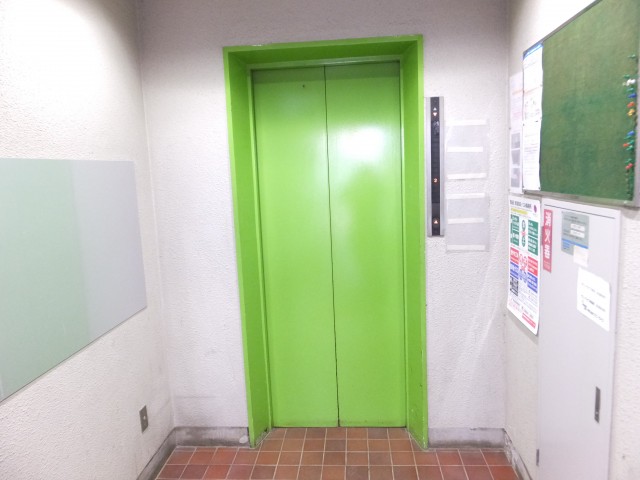 ビッグ武蔵野池袋　エレベーター