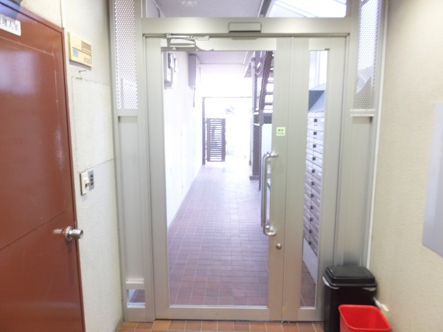 ビッグ武蔵野池袋　エントランスホール