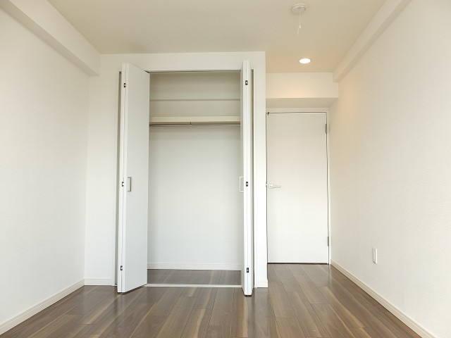 マンション第一明大前　洋室クローゼット