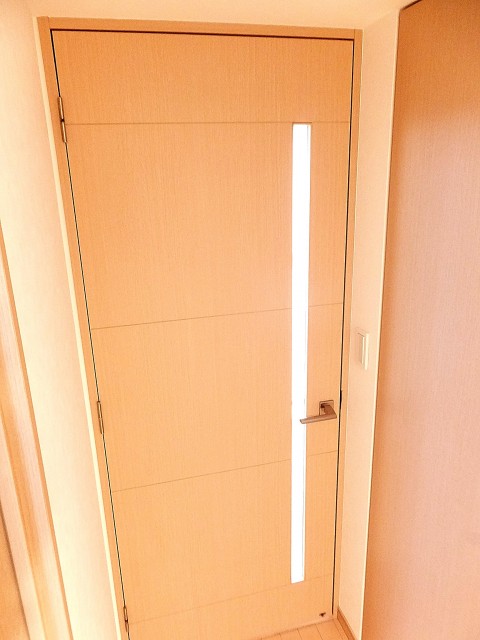 ゼファー明大前クローチェ　ＬＤＫ入口105