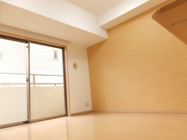 ゼファー明大前クローチェ　リビング105