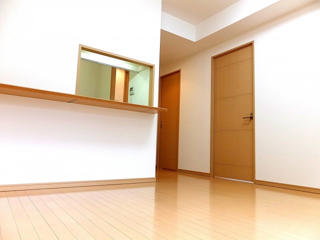 ゼファー明大前クローチェ　リビング105