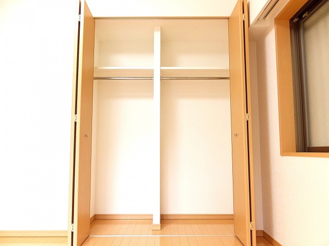 ゼファー明大前クローチェ　洋室105