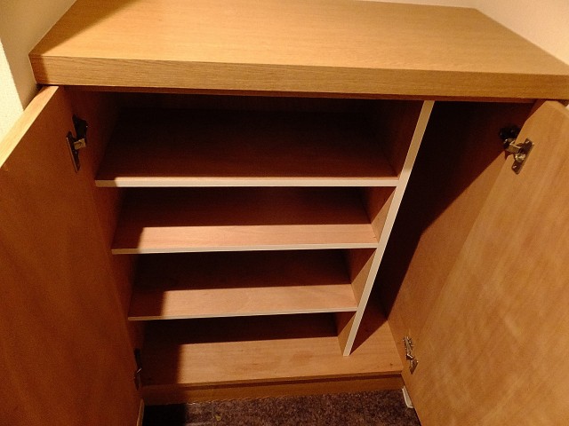 ロイヤルパレス東中野　シューズボックス