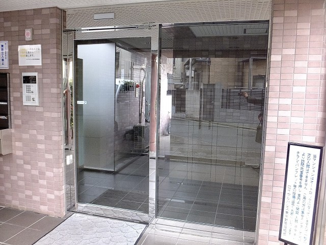 ロイヤルパレス東中野　エントランス