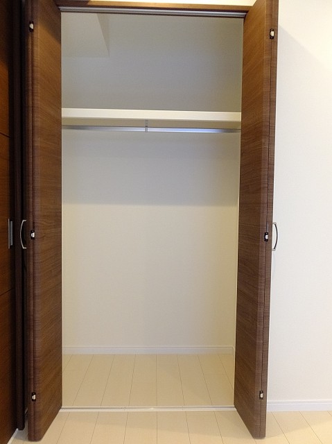 ライオンズシティ渋谷本町　洋室2