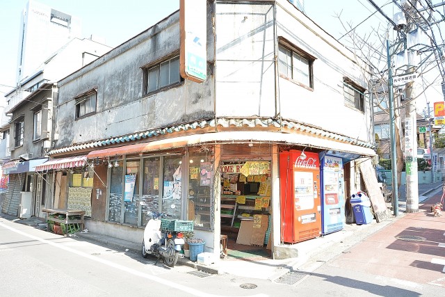 代々木コーポラス　周辺