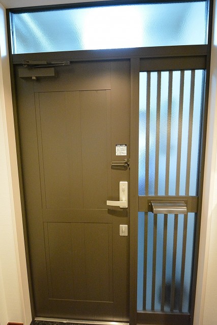 中央マンション　玄関扉