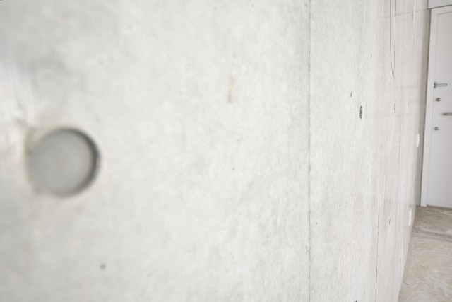 壁はコンクリート