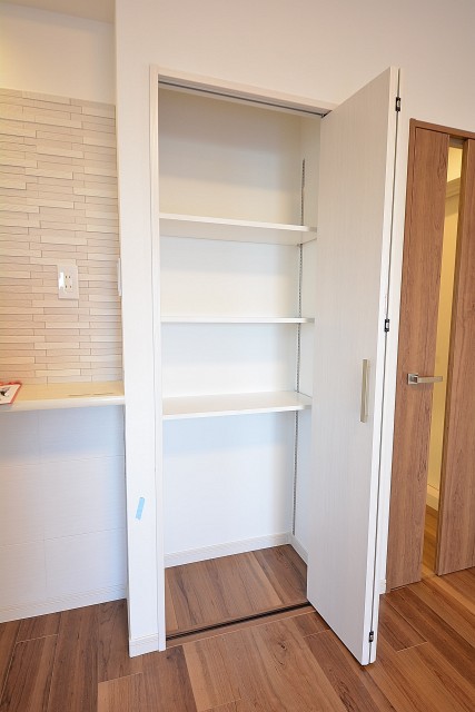 トゥール高輪　リビング収納