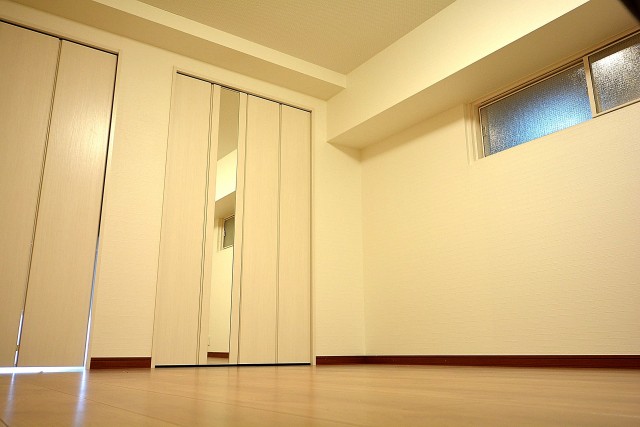 中央マンション　洋室1