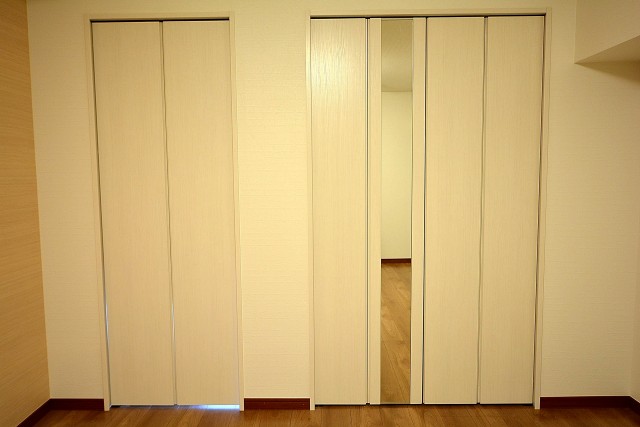 中央マンション　洋室1