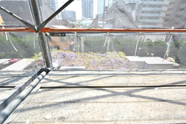 月島四丁目住宅　バルコニーから