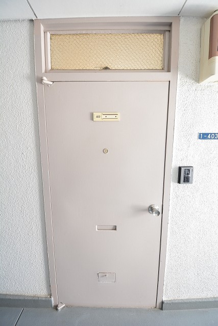 代々木コーポラス　玄関扉