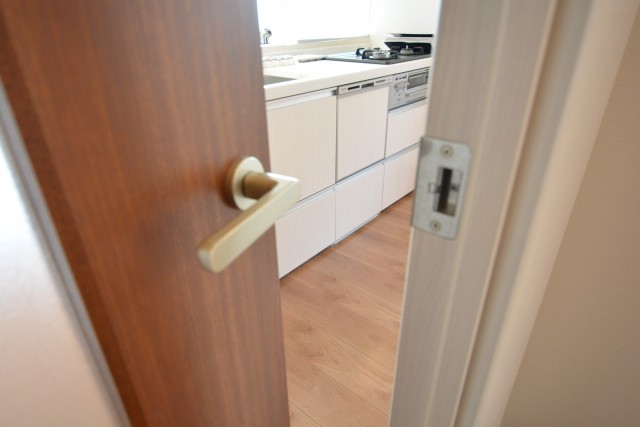 中央マンション　ＬＤＫ