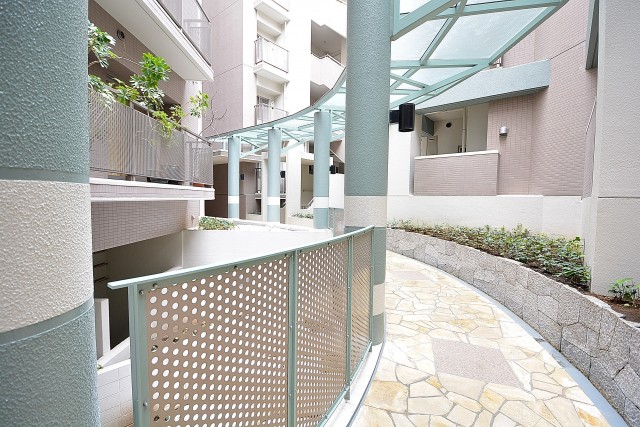 幡ヶ谷ハイムグランシス　共用廊下