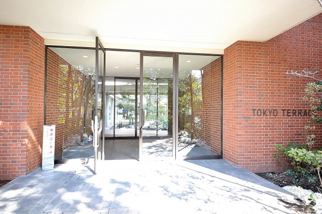 東京テラスＢ棟　エントランス