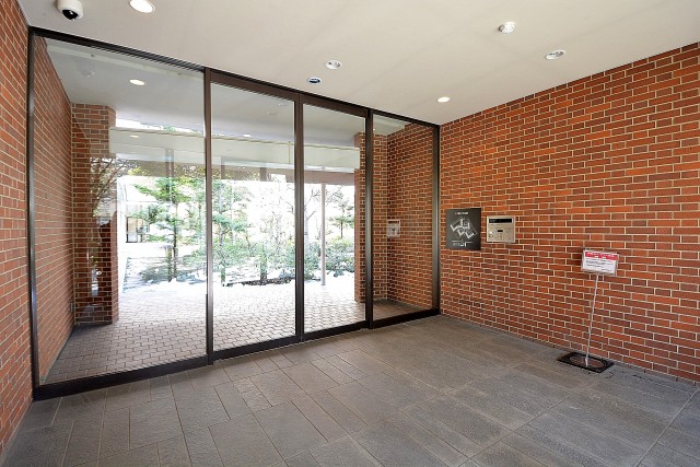 東京テラスＢ棟　エントランス