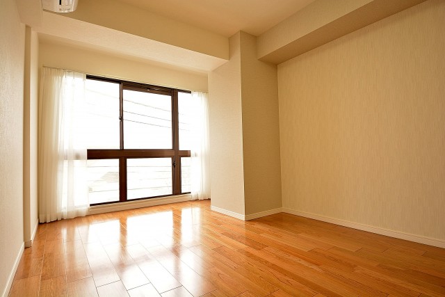 グランデュール千歳烏山　洋室1