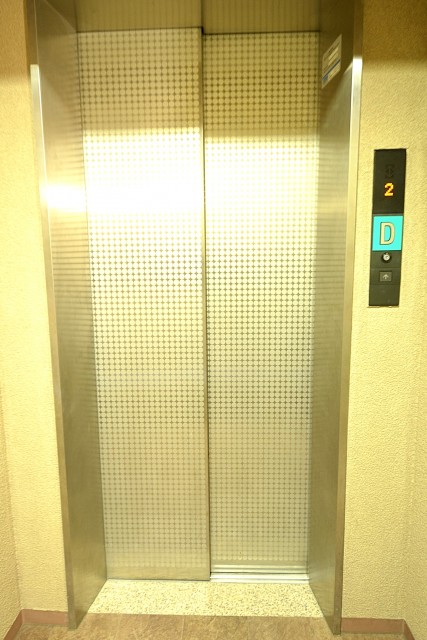 幡ヶ谷ハイムグランシス　エレベータ