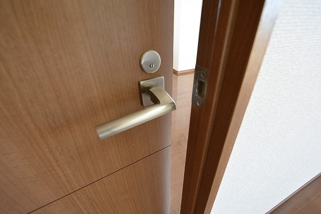 ゼファー明大前クローチェ　洋室403