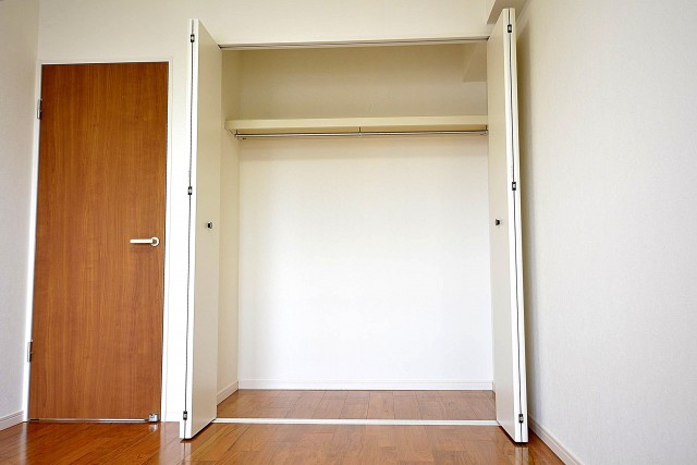 グランデュール千歳烏山　洋室2