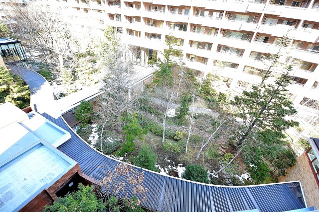 京テラスＢ棟　洋室①バルコニー