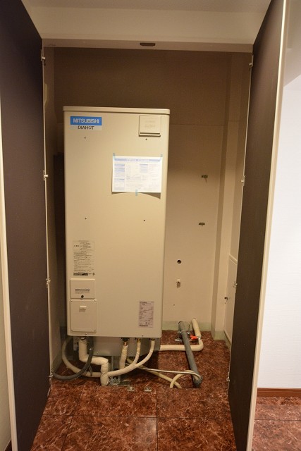 中央マンション　給湯機