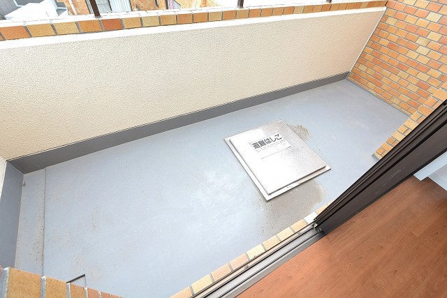 シャンボール常盤松　ベッドルームのバルコニー