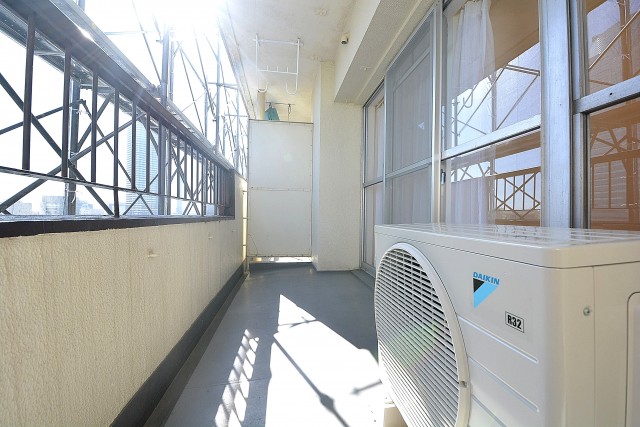 月島四丁目住宅　バルコニー