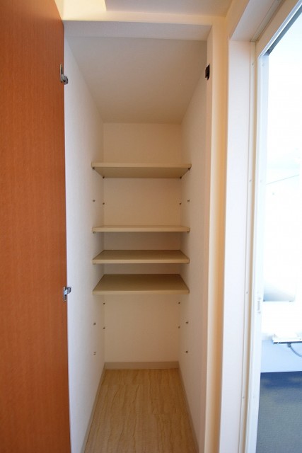 幡ヶ谷ハイムグランシアス　洗面室クローゼット