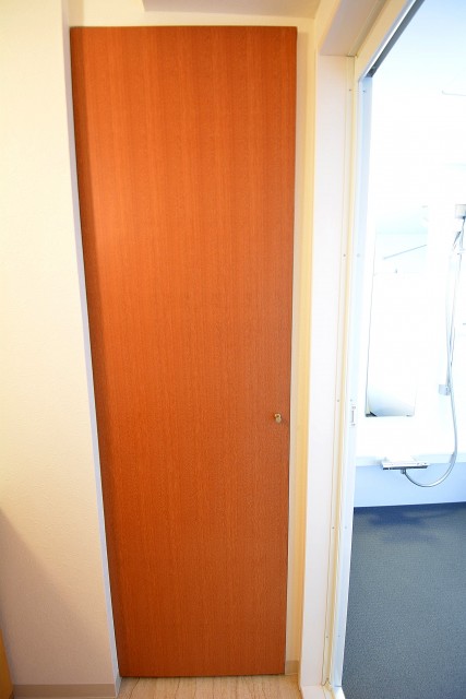 幡ヶ谷ハイムグランシアス　洗面室クローゼット