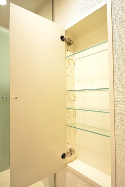 レジオン白金クロス　キャビネット