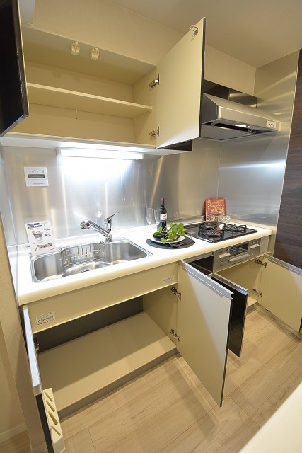 グランドメゾン幡ヶ谷　収納たっぷり