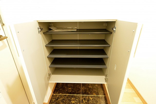 ライオンズマンション中野第２　　シューズボックス