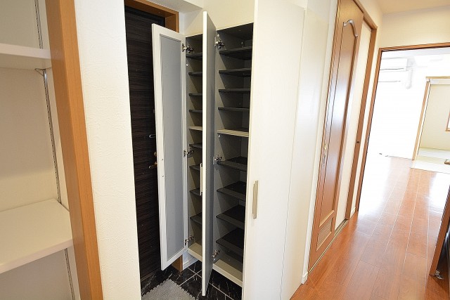 セントラルハイツ　シューズボックス