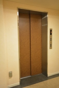 レジオン白金クロス　エレベーター