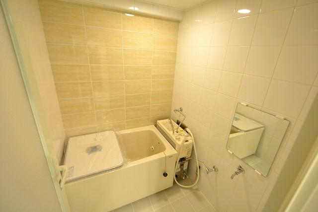 秀和幡ヶ谷レジデンス　バスルーム