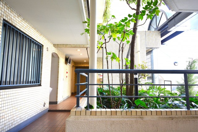 上馬ハイデンス　共用廊下