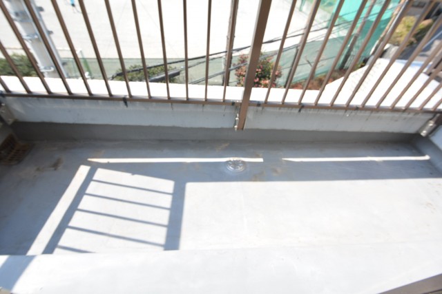 ライオンズマンション中野第２　　バルコニー