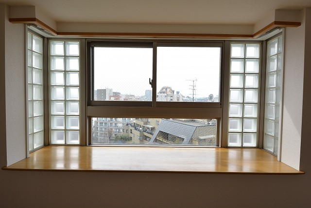 幡ヶ谷ハイムグランシアス　出窓