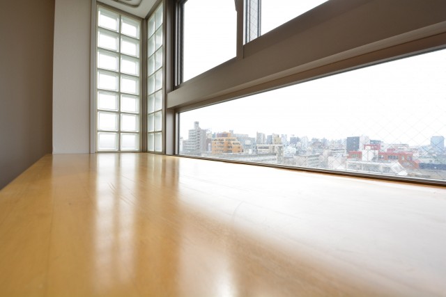 幡ヶ谷ハイムグランシアス　出窓