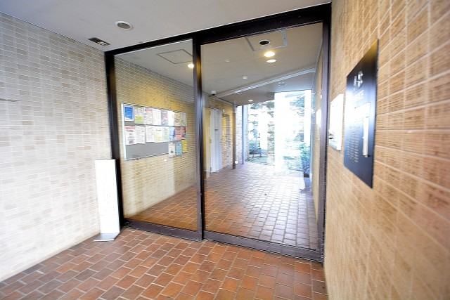 東京テラスＢ棟　エントランス