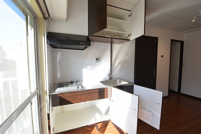 エル・アルカサル三田　キッチン