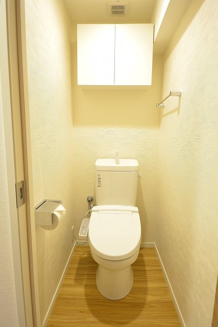 ウォシュレット付きトイレ