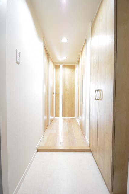 エスカイア高井戸　玄関ホール