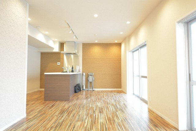 大富外苑コープ　南向きの明るいＬＤＫ