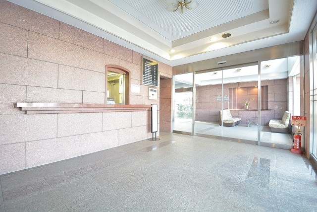 ライオンズマンション芦花公園　エントランス